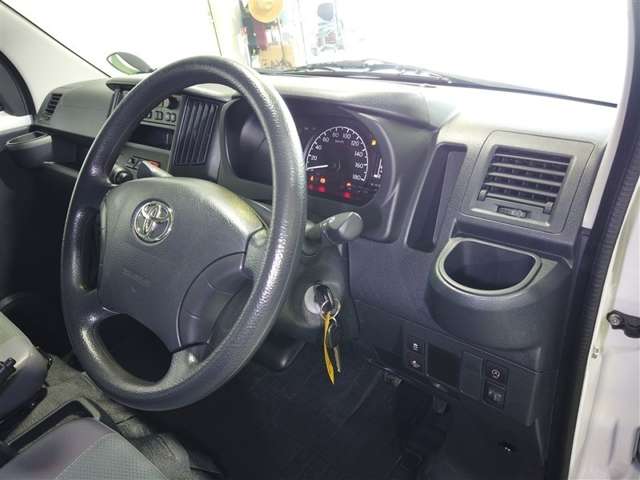 Toyota Town Ace Van 10