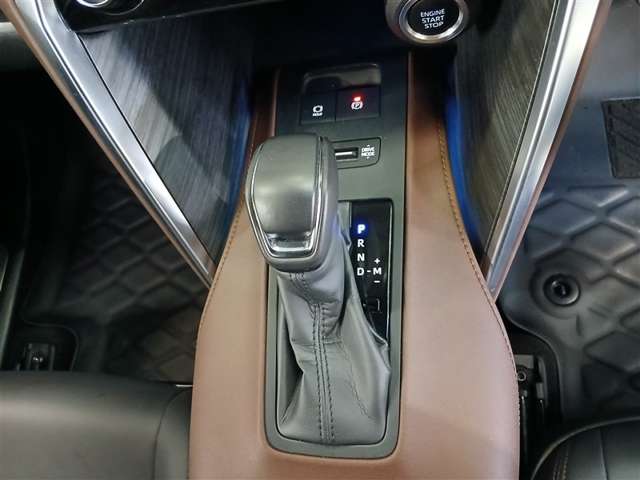Toyota Harrier 12