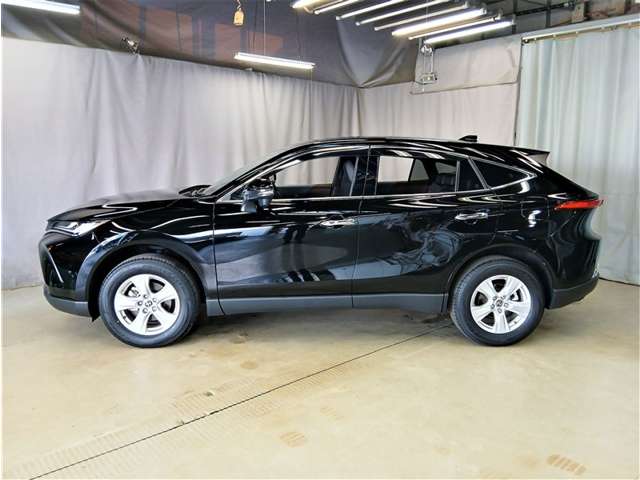 Toyota Harrier 3