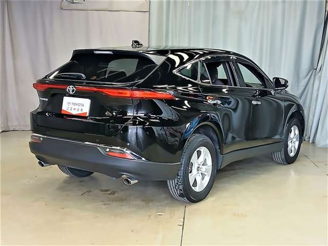 Toyota Harrier 4