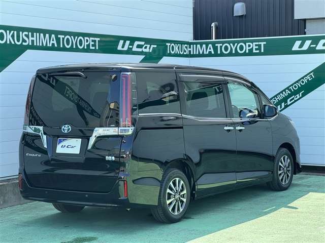 Toyota Esquire 8
