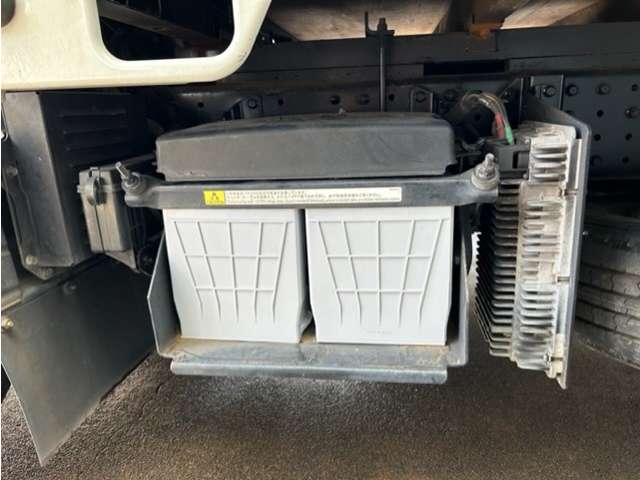 Mitsubishi Fuso Canter 10