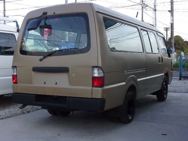 Mitsubishi デリカカーゴ 6
