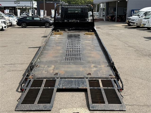 Hino Dutro 8