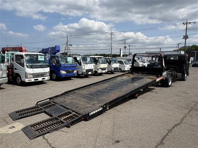 Hino Dutro 9