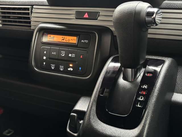 Honda N-VAN 11