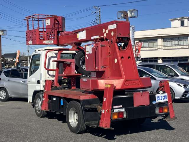 Mitsubishi Fuso Canter 7