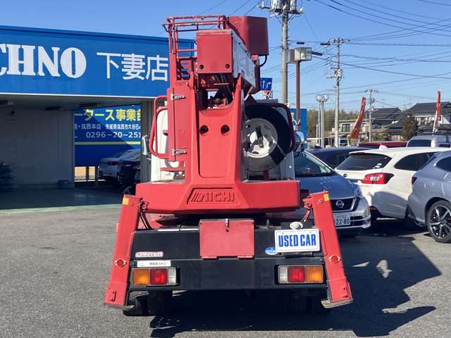 Mitsubishi Fuso Canter 8