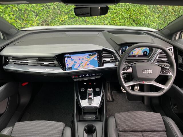 Audi Q4 e-tron 10