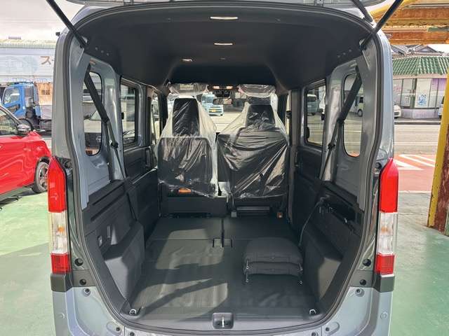 Honda N-VAN 12