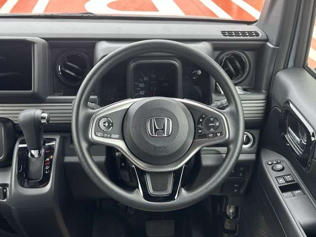 Honda N-VAN 8