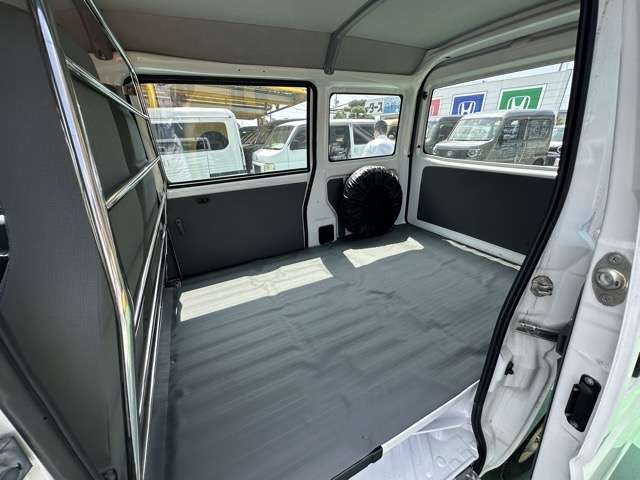 Mitsubishi Minicab MiEV 6