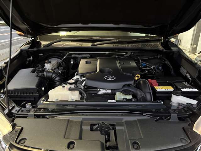 Toyota Hilux 6
