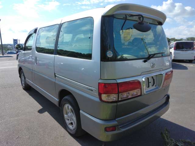 Toyota Regius 5