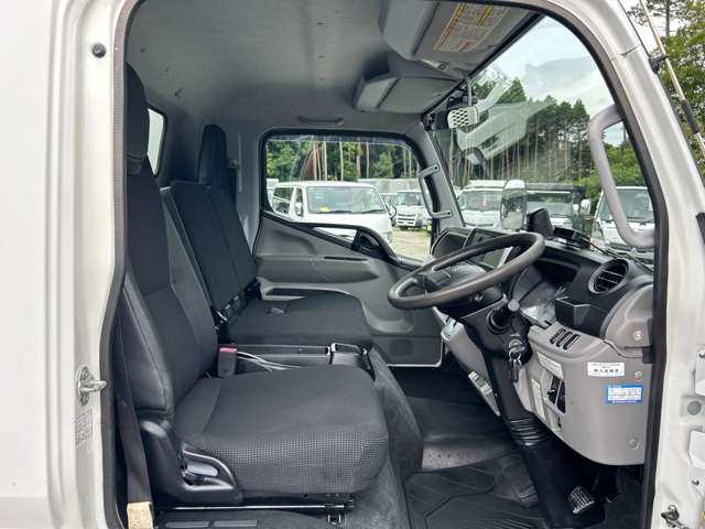 Mitsubishi Fuso Canter 12