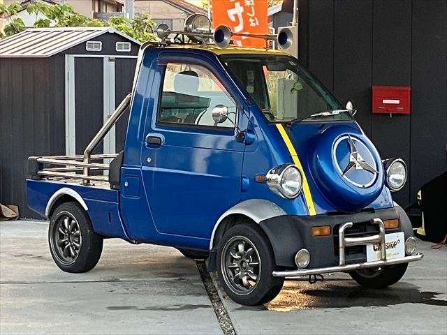Daihatsu Midget II 4