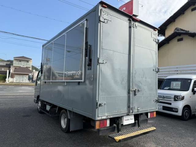 Isuzu Elf 3