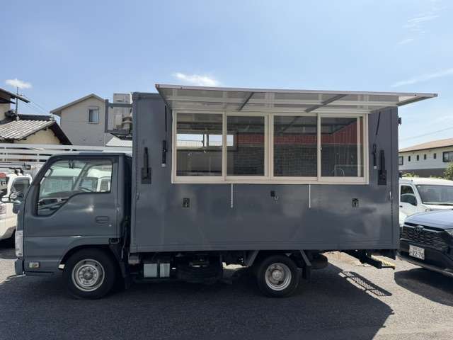 Isuzu Elf 4