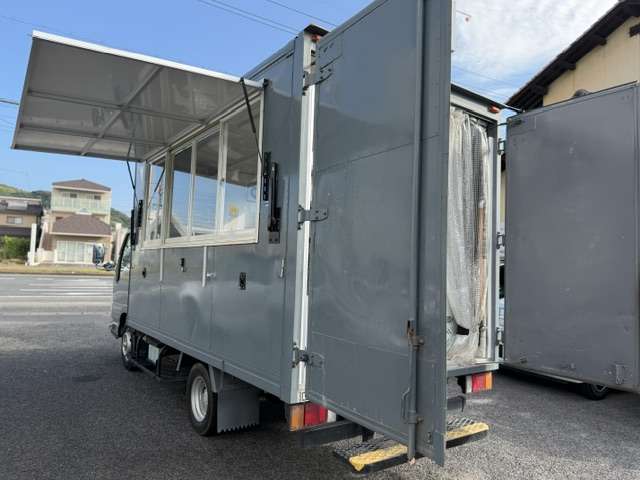 Isuzu Elf 5