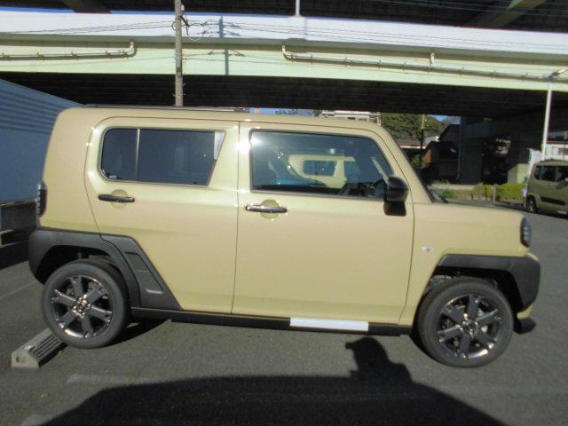Daihatsu Taft 9