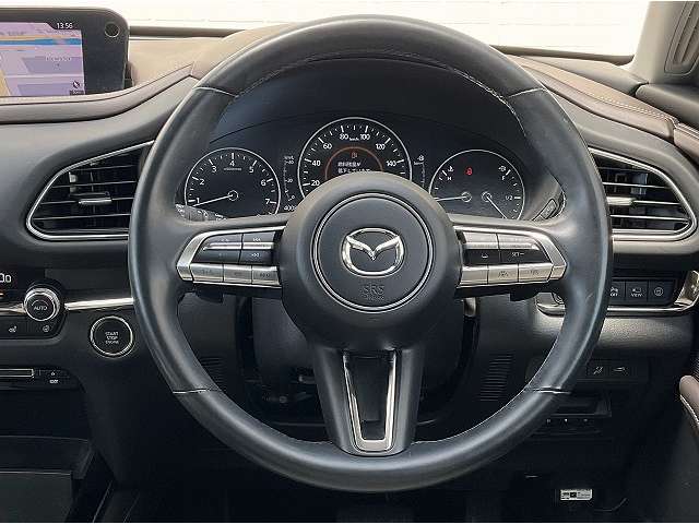 Mazda CX-30 11