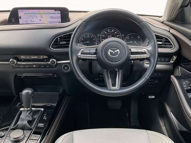 Mazda CX-30 4