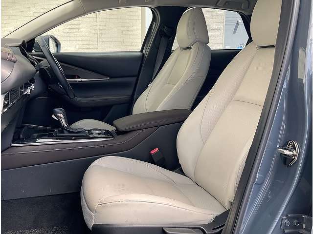 Mazda CX-30 6