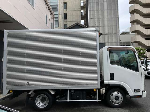 Isuzu Elf 4
