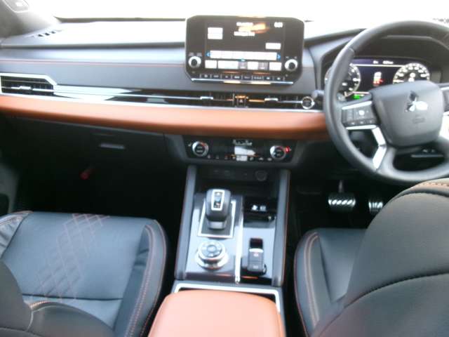 Mitsubishi Outlander 3