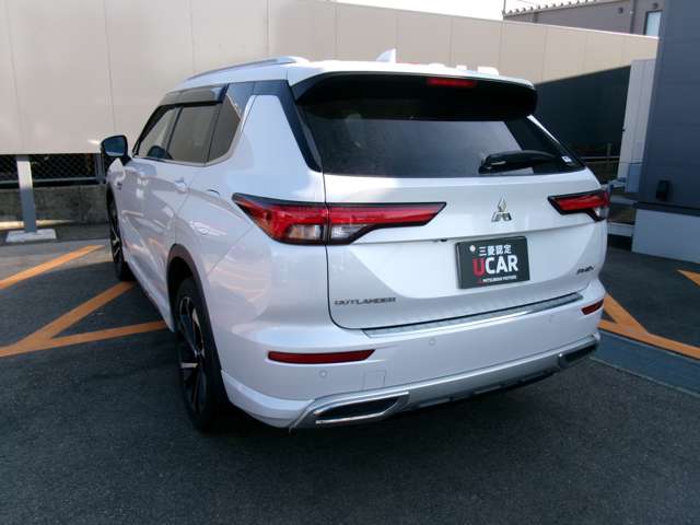 Mitsubishi Outlander 4