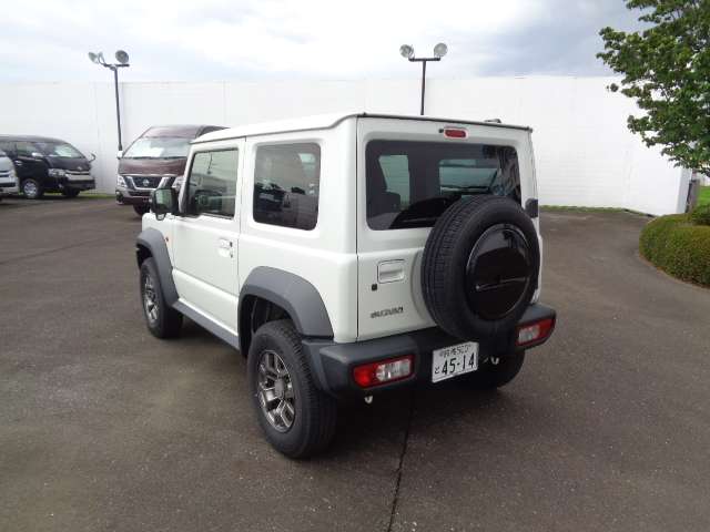 Suzuki Jimny Sierra 3