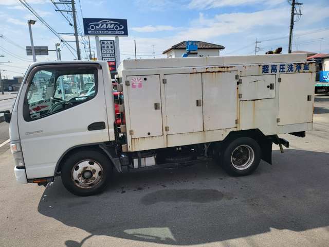 Mitsubishi Fuso Canter 6