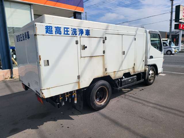 Mitsubishi Fuso Canter 9
