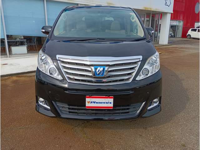 Toyota Alphard Hybrid 4