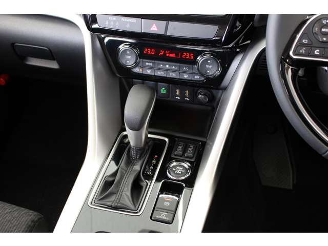 Mitsubishi Eclipse Cross 11