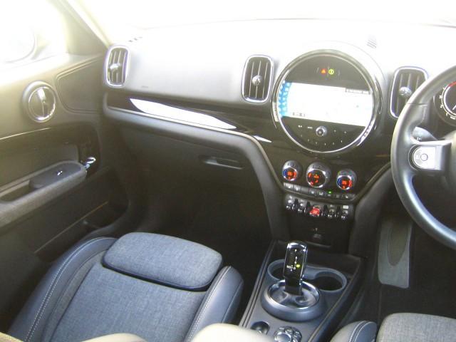 MINI Crossover 8