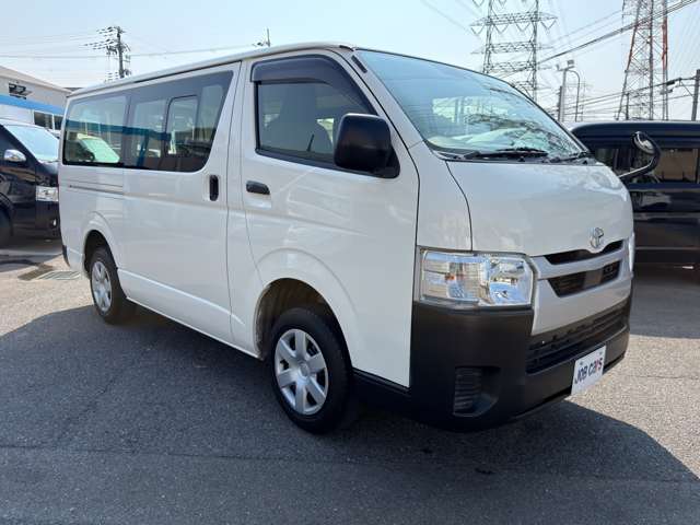 Toyota Hiace Van 3
