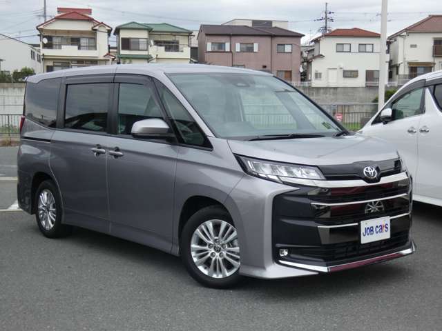 Toyota Noah 7