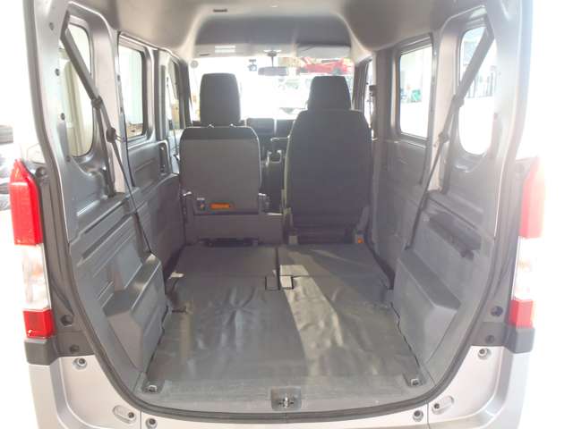 Honda N-VAN 9