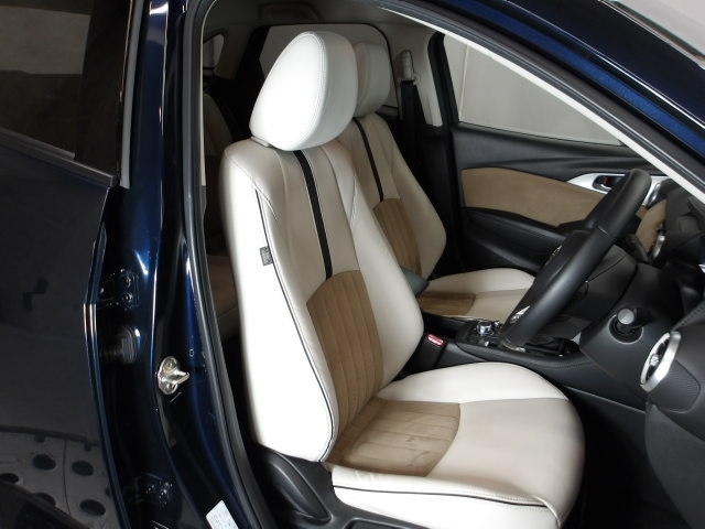 Mazda CX-3 8