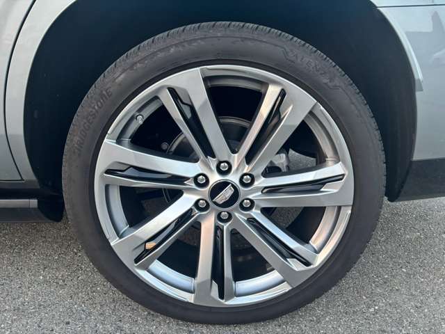 Cadillac エスカレード 12