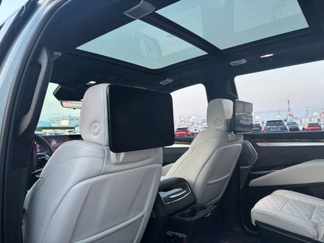 Cadillac エスカレード 3