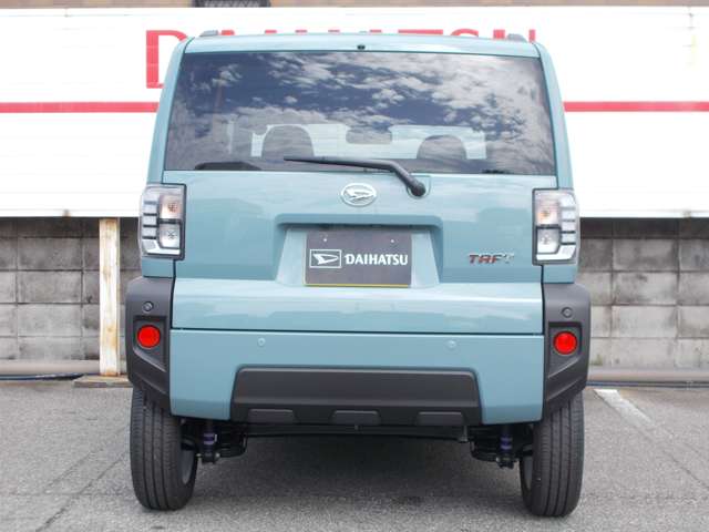 Daihatsu Taft 4