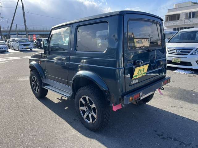 Suzuki Jimny Sierra 4