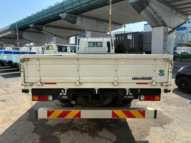 Mitsubishi Fuso Canter 4