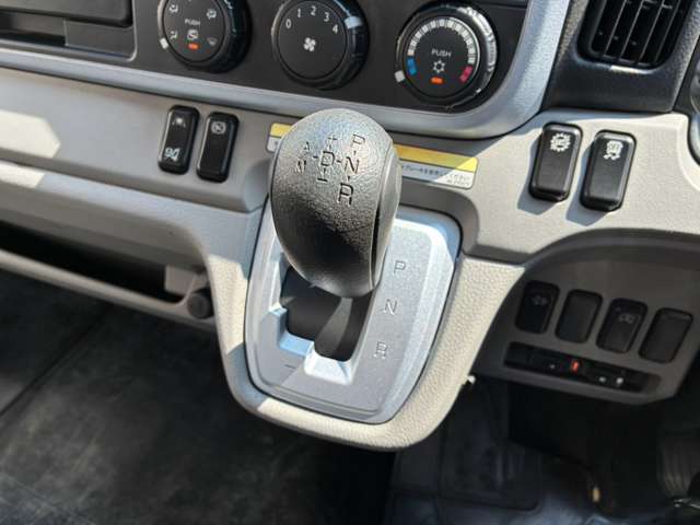 Mitsubishi Fuso Canter 10