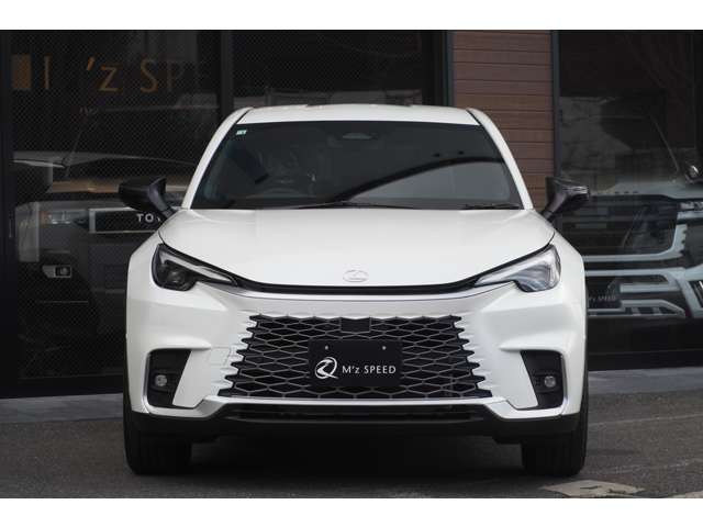 Lexus LBX 9