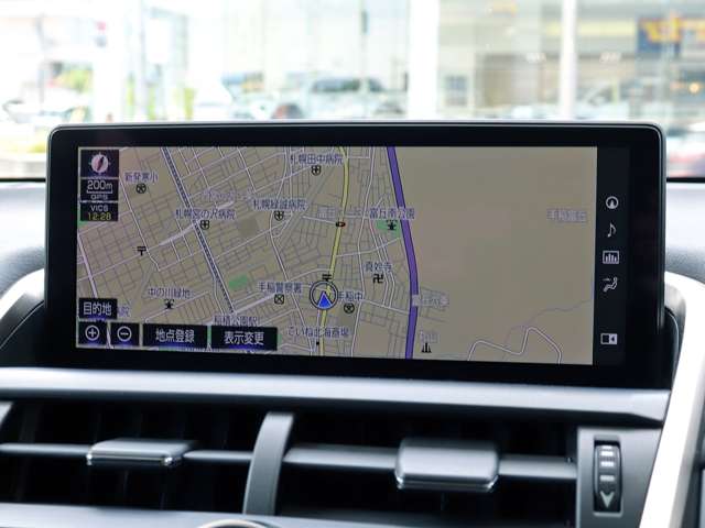 Lexus NX 4