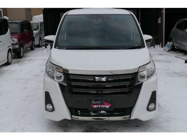 Toyota Noah 4