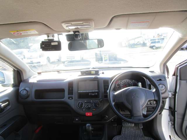 Mitsubishi ランサーカーゴ 12